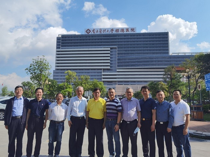 左4、左5分別為楊鎮(zhèn)教授、鄒聲泉教授.jpg