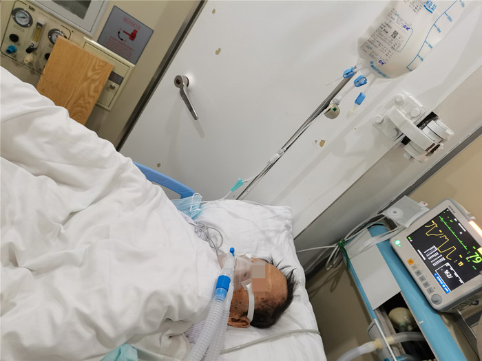 當事八旬患者接受治療（注意打碼）_副本.jpg